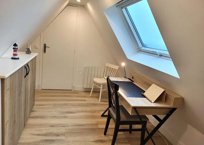 L'hermitage, Front De *